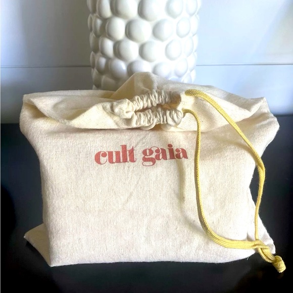❗️SOLD❗️Cult Gaia Bubble Pearl Acrylic Clutch - Picture 7 of 7